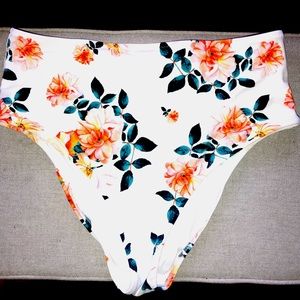 Cupshe Bathing suit bikini bottoms